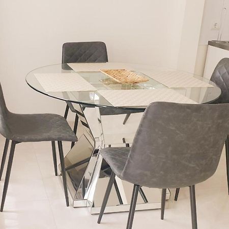 Neue moderne Zweizimmerwohnung inklusive WLAN und Netflix Essen Exterior foto